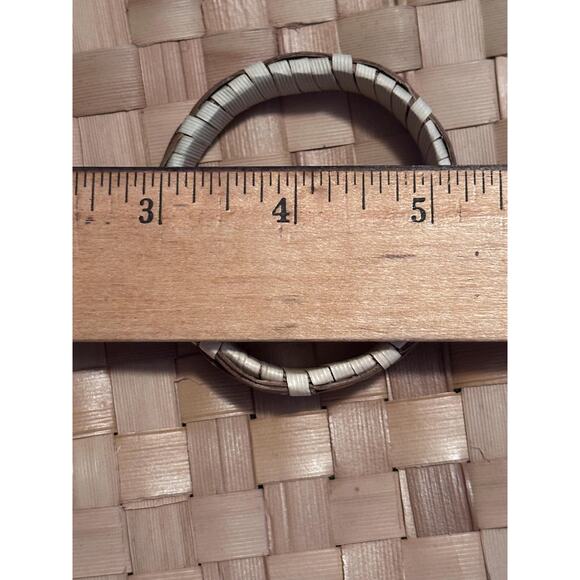 B105. Handcrafted in Maui Kids’ Lauhala Bracelet - Picture 4 of 9